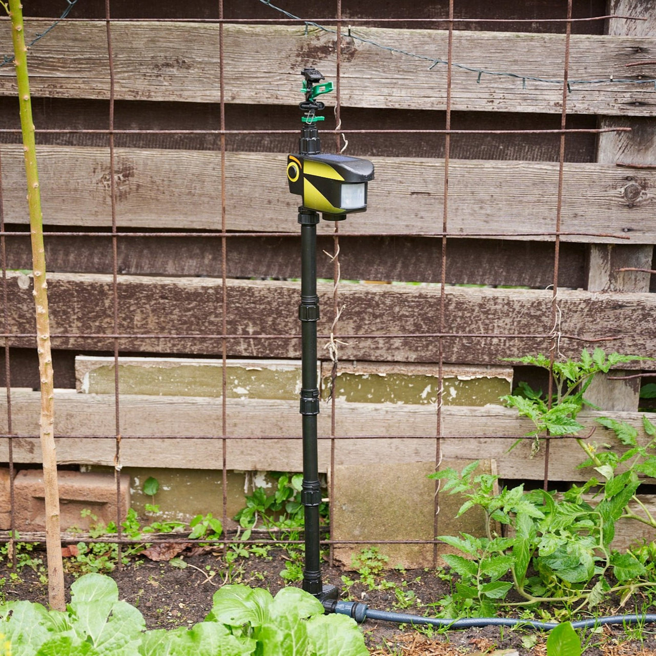 Garden Sentinel Motion-activated animal sprinkler - Envirobug