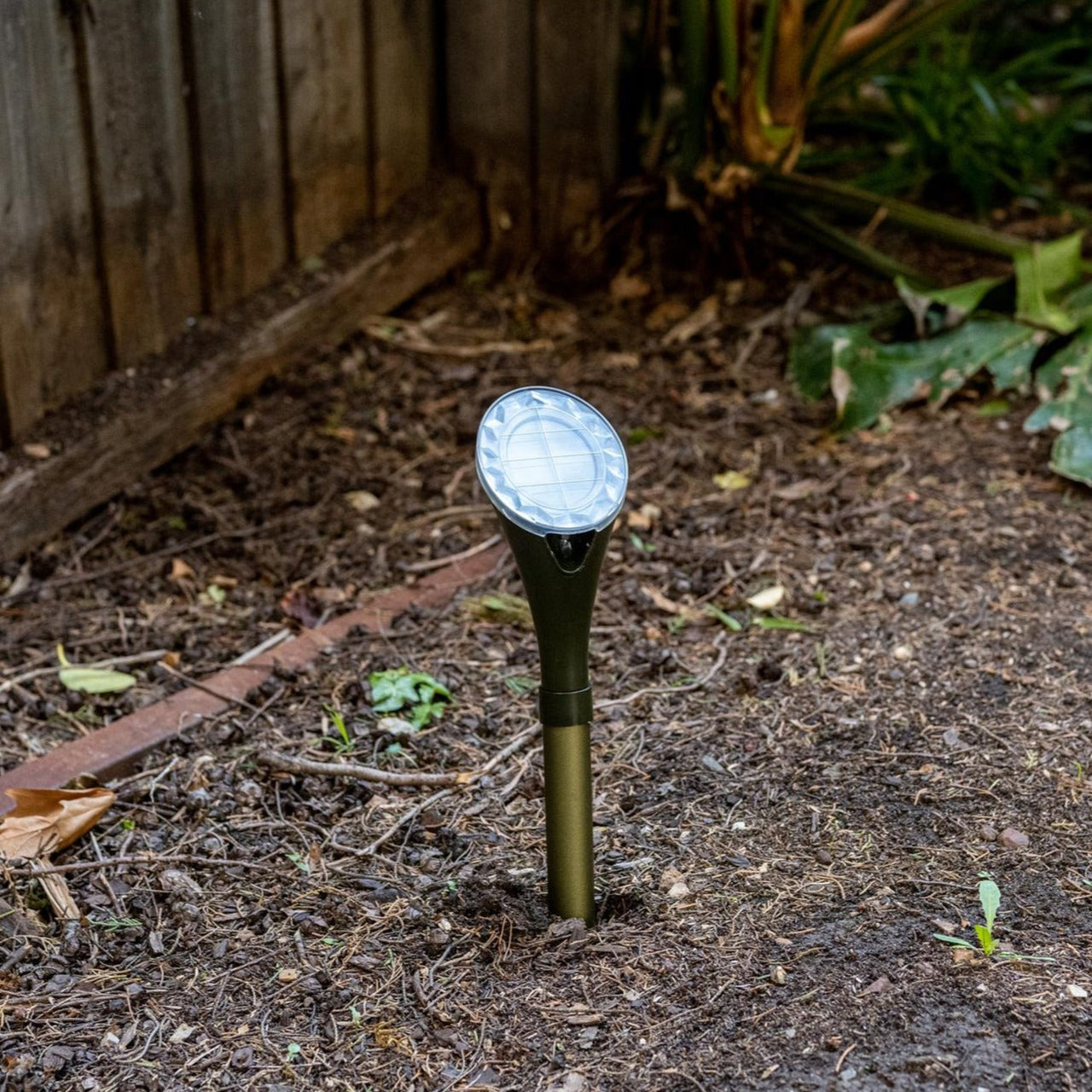 Envirobug Powerful Solar Snake Repellers - Envirobug