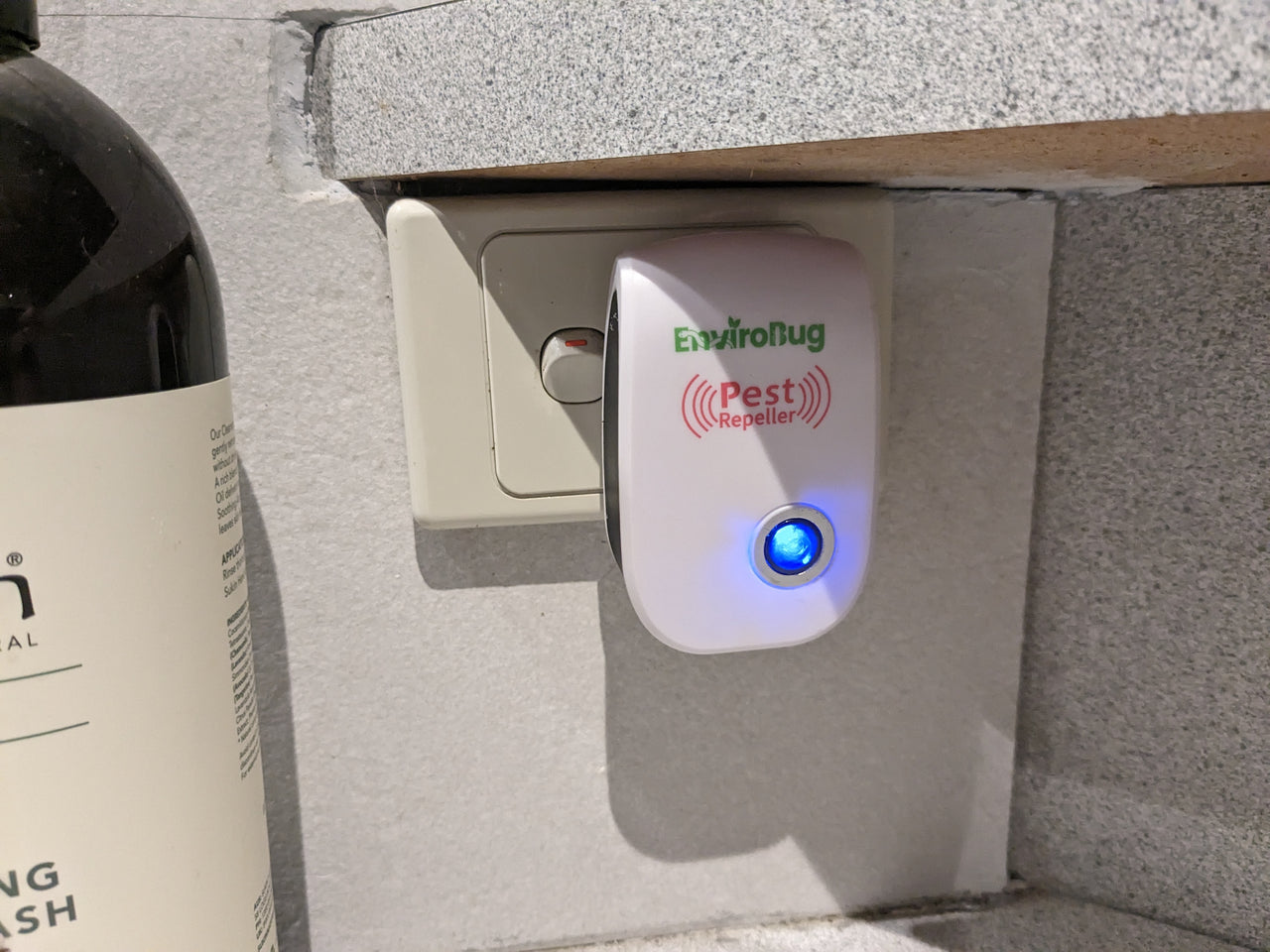 Mighty Plug-in Ultrasonic Pest Repeller