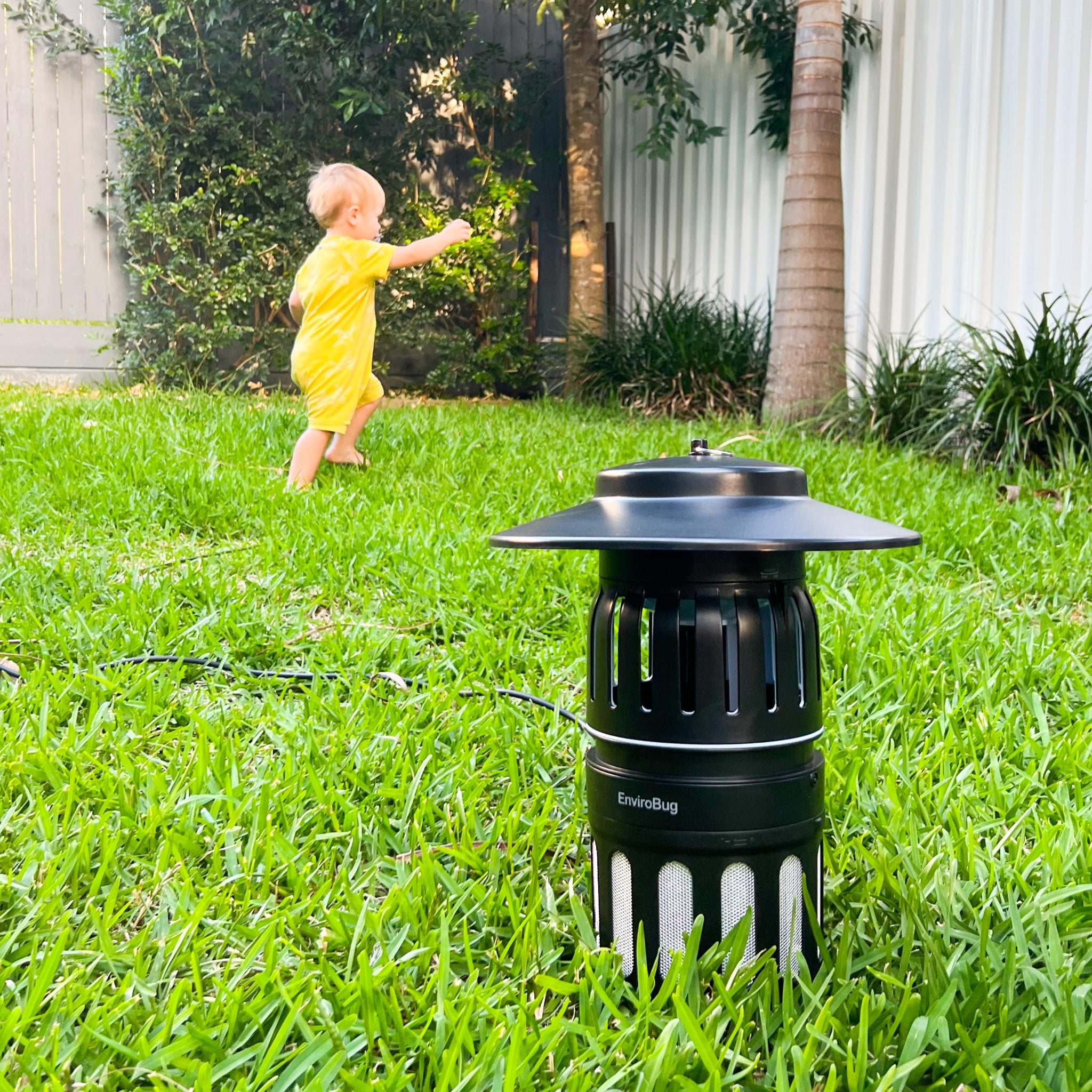 Heavy Duty Outdoor Mosquito Mozzie Trap (Super Low Voltage) - Envirobug